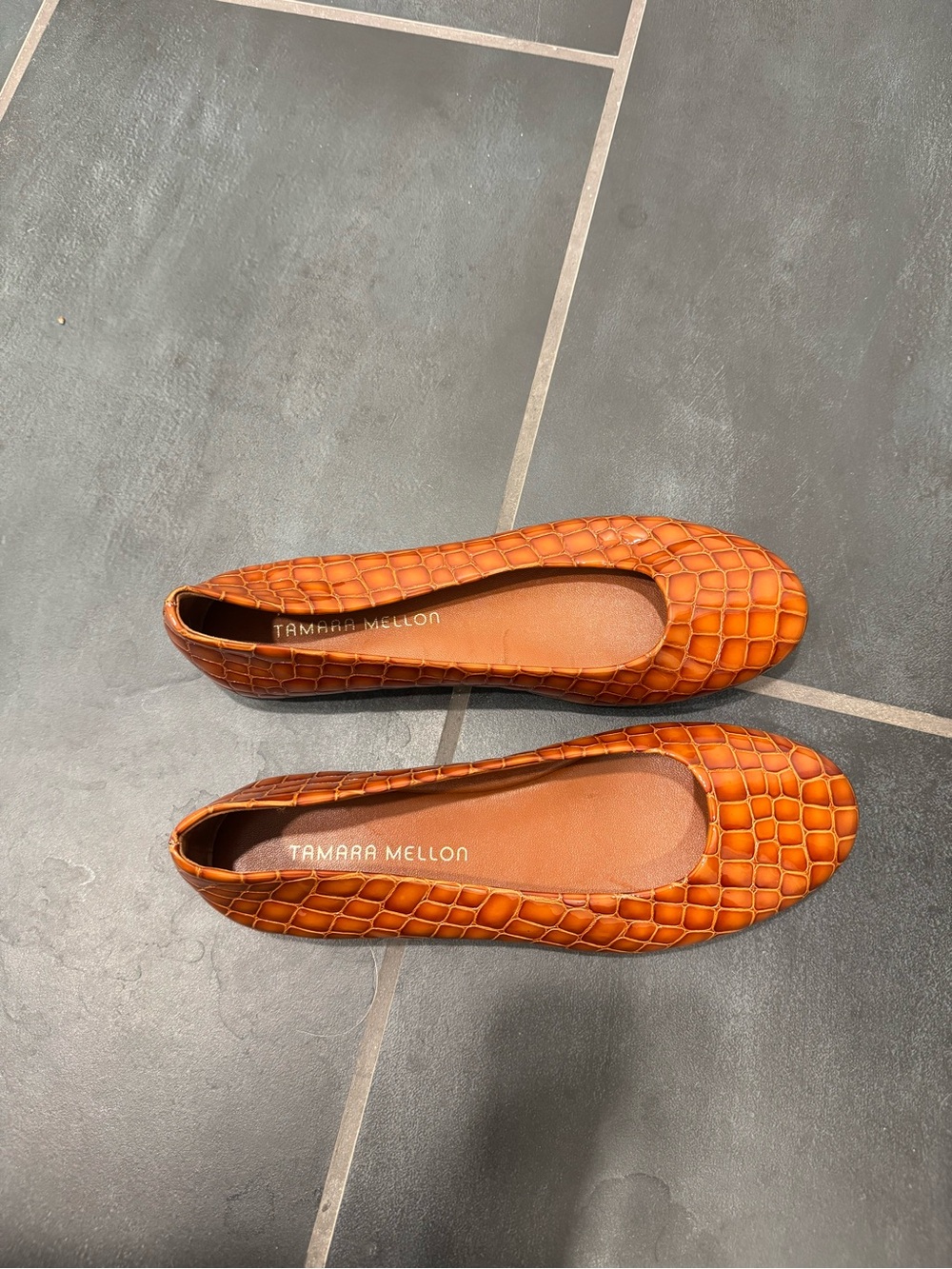 NEW rare Tamara Mellon cognac Croc-Embossed Leather Ballet Flats